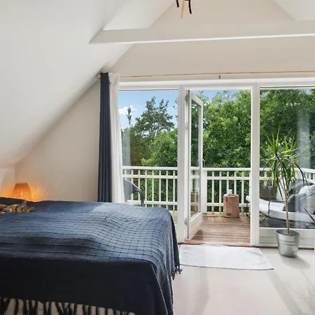 Дом отдыха 3 Bedroom Amazing In