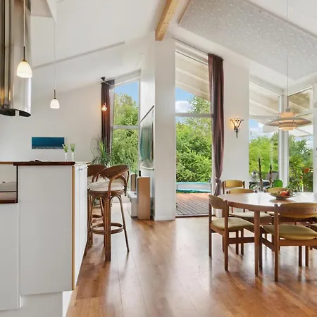 3 Bedroom Amazing In Holiday home *